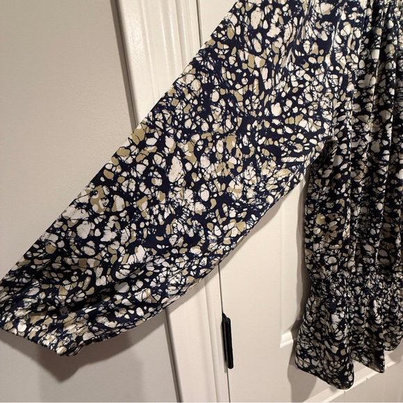 MICHAEL Michael Kors Navy and Cream Blouse - Picture 5 of 9